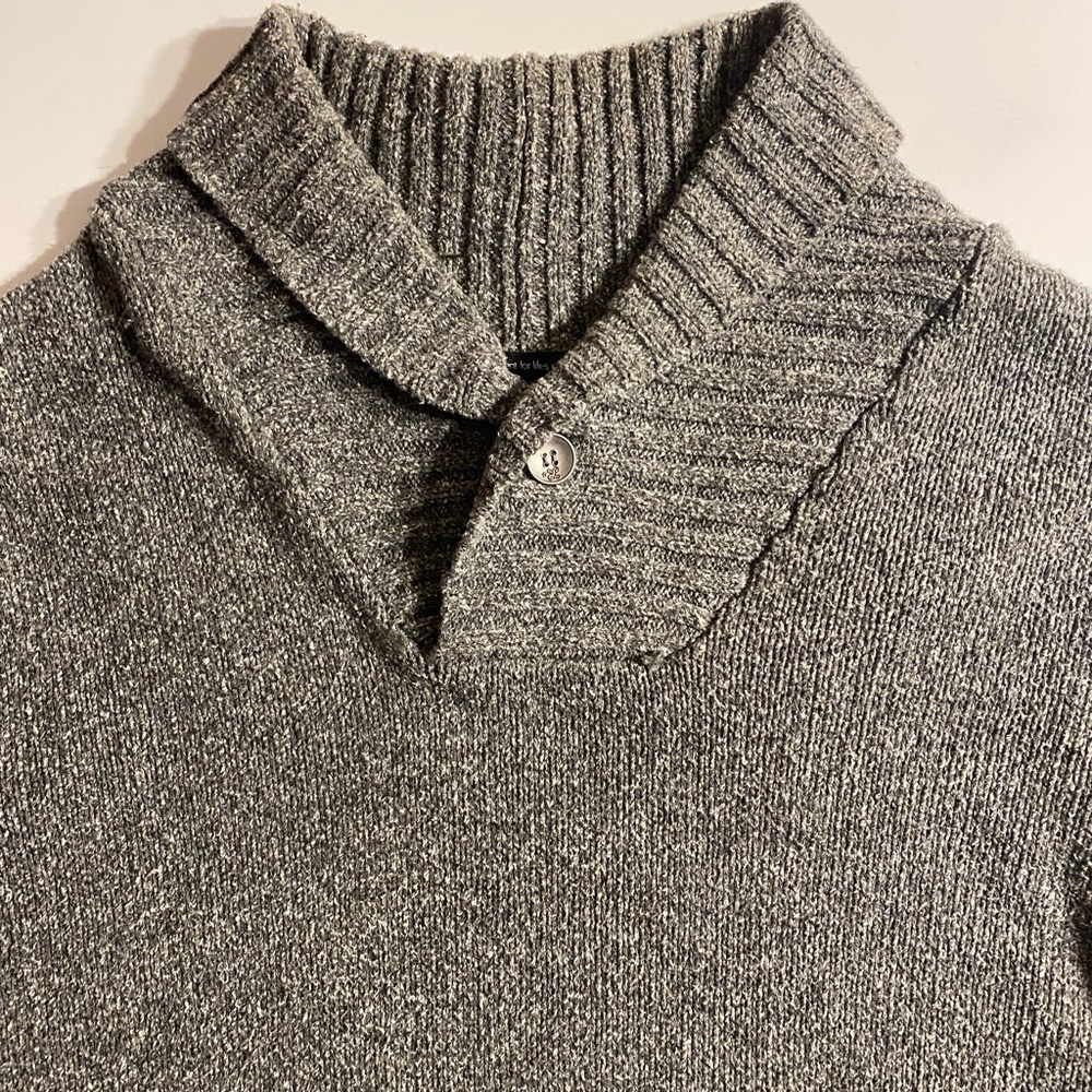 LRG Sweater - Picture 3 of 7